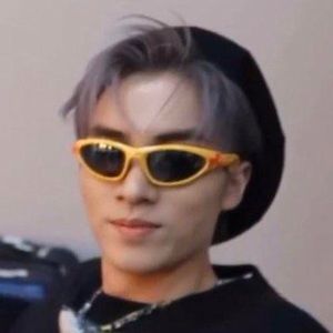 Meet your Posher, Jina